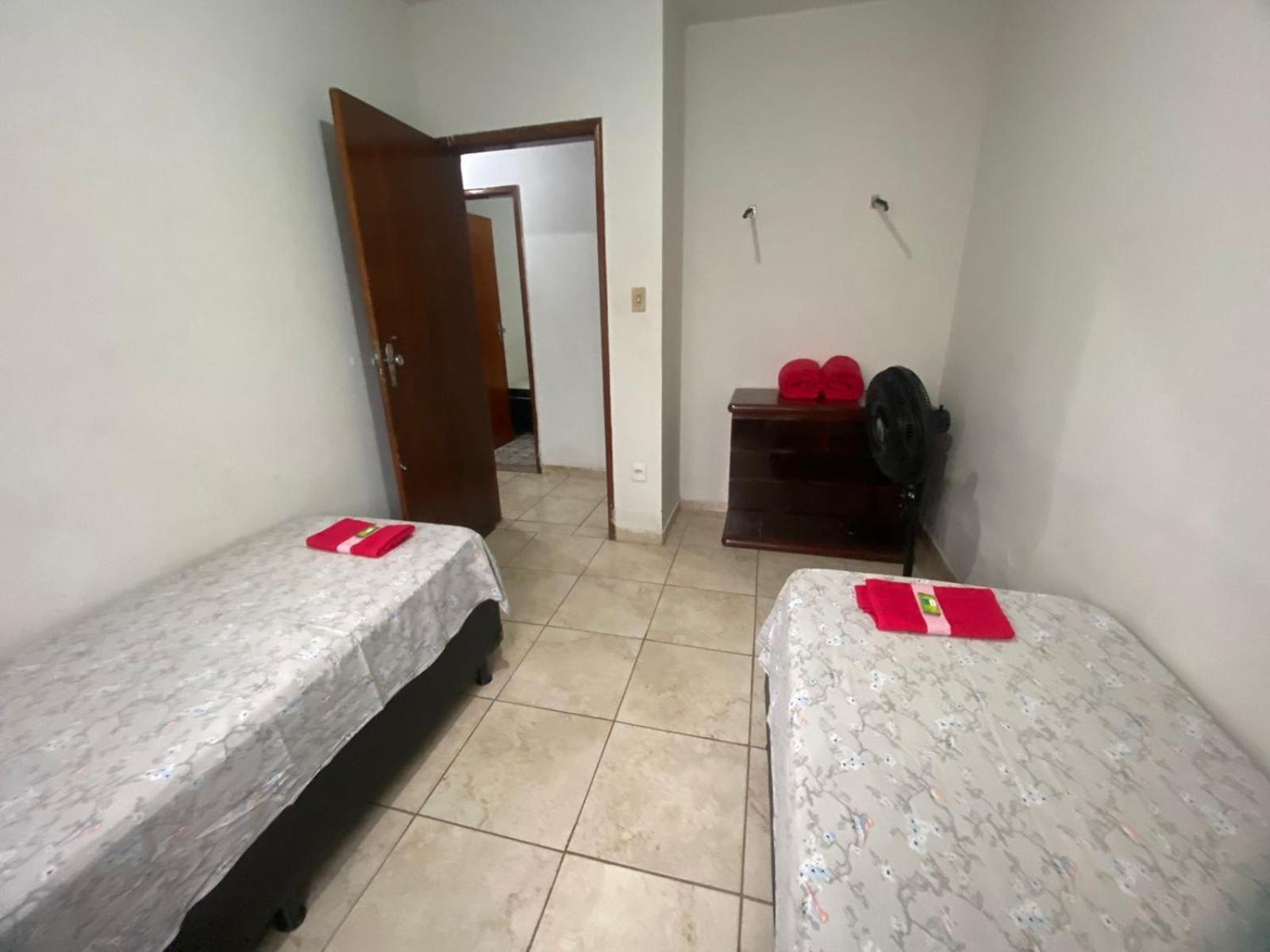 Casas De Temporadas - Hotel Recanto Do Sossego Uberlândia Pokoj fotografie
