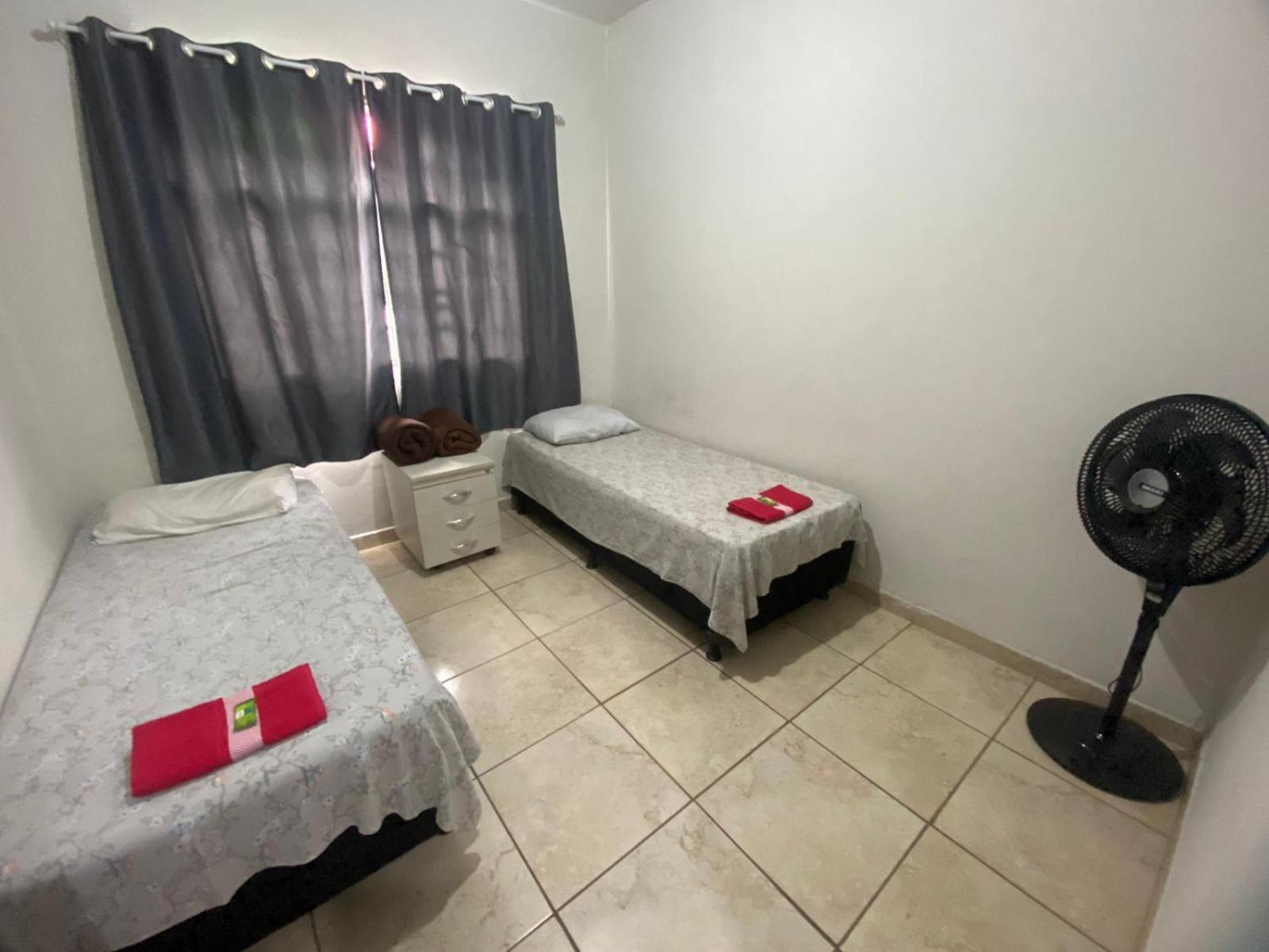 Casas De Temporadas - Hotel Recanto Do Sossego Uberlândia Pokoj fotografie
